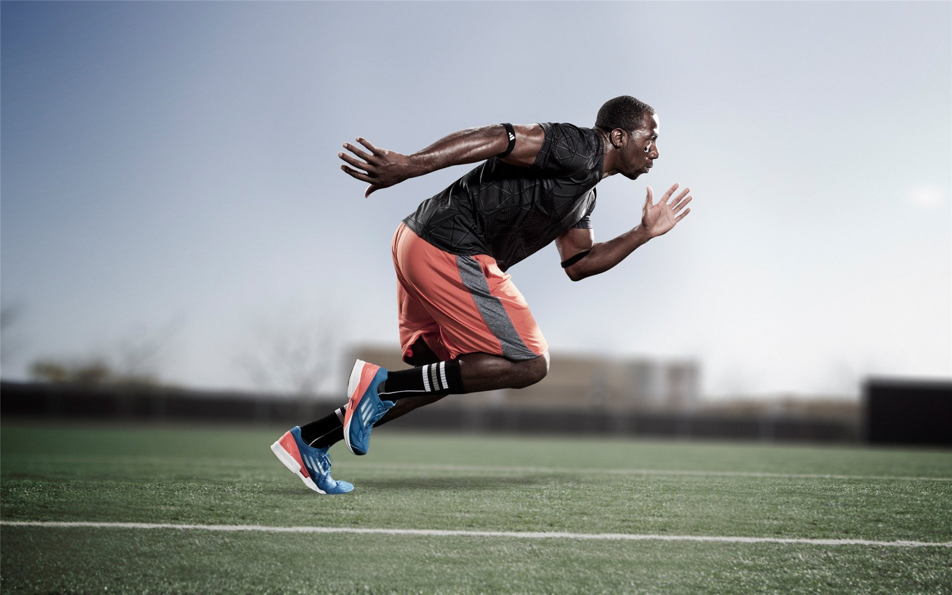 “马科斯·梅特罗的技巧与视野，成为阿根廷美洲狮队的关键人物”